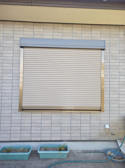 ホテイヤトーヨー住器の【真岡市】防犯性能UP！リフォームシャッターで守る我が家施工事例写真1