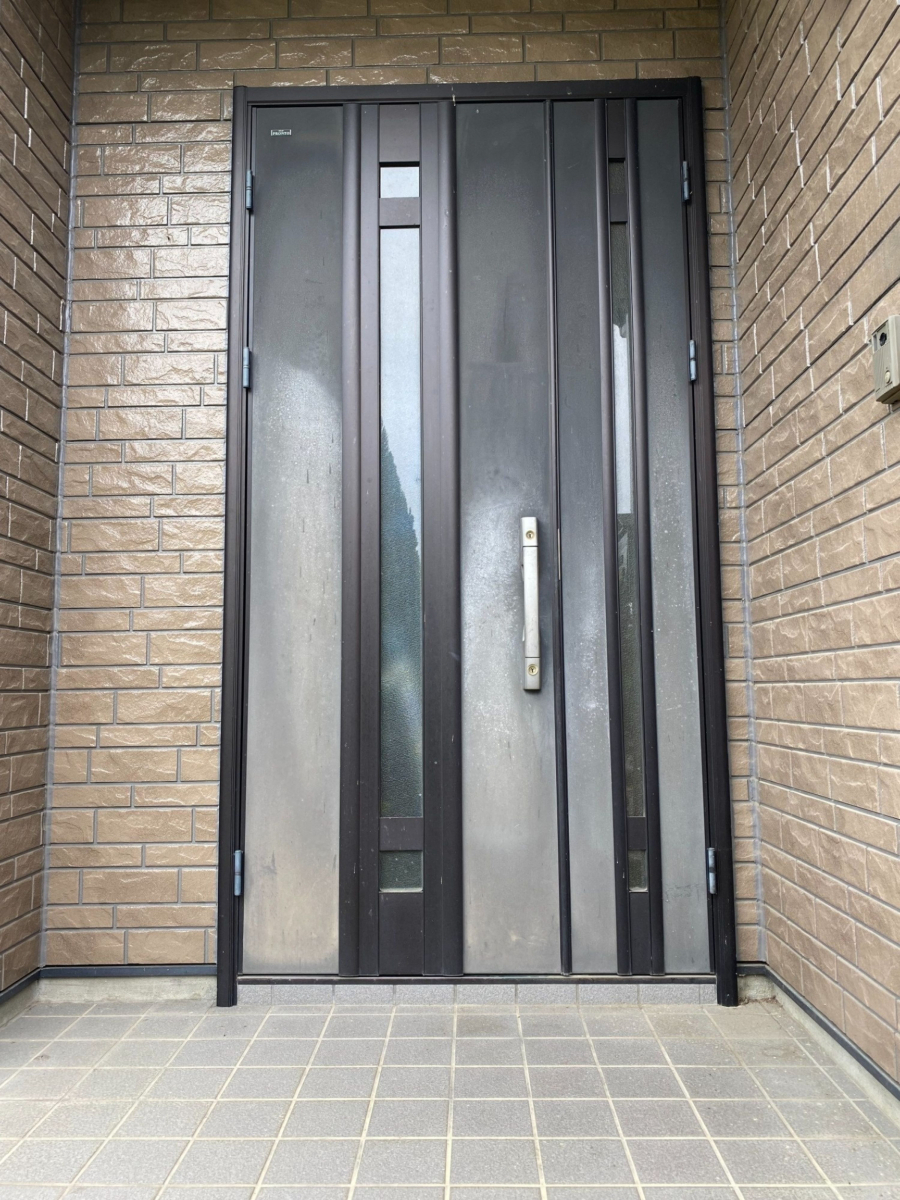 ホテイヤトーヨー住器の【弊社施工動画公開中】鹿沼市:LIXILリシェント採風ドアの驚きの効果とは?の施工前の写真1