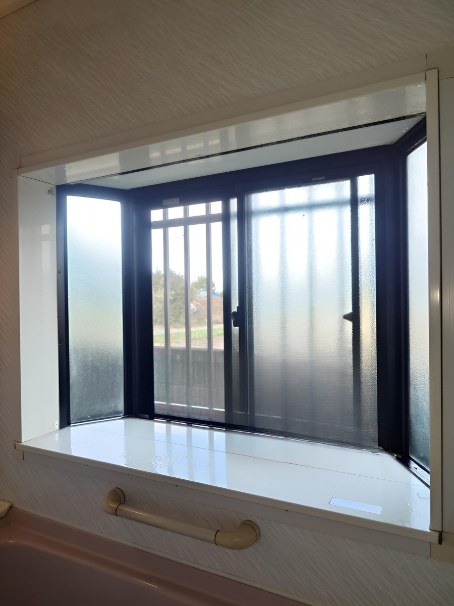 ホテイヤトーヨー住器の【真岡市】浴室のヒートショック対策！温度差をなくす窓リフォームは家族への健康投資！の施工前の写真1