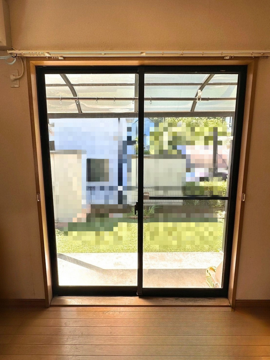 ホテイヤトーヨー住器の【鹿沼市】〈補助金対象商品〉窓からの冷気に悩むご家庭へ。内窓でここまで変わる！の施工前の写真1