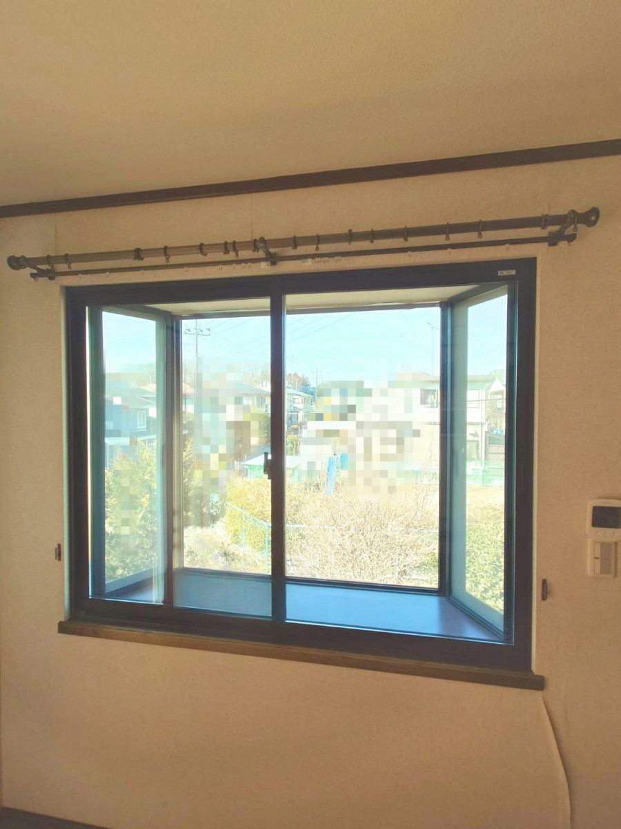 ホテイヤトーヨー住器の【益子町】日差しを跳ね返し、結露を止める。出窓に「魔法の空気層」を。の施工後の写真1