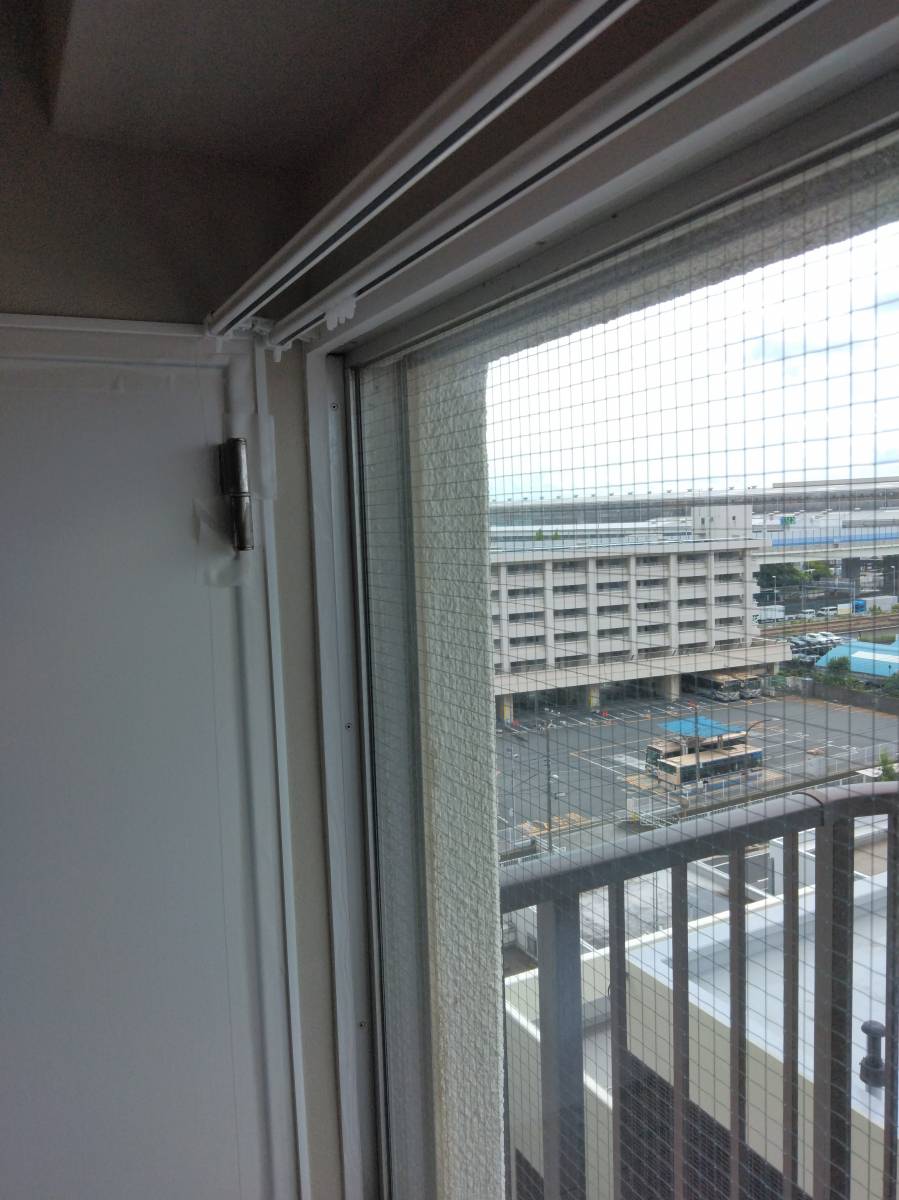 山装 リニューアル事業部の【横浜市エアコン配管の窓リフォーム】の施工前の写真1