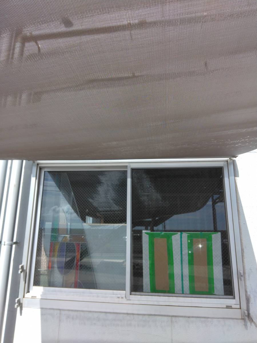 山装 リニューアル事業部の【横浜市　窓の熱さ対策】LIXILスタイルシェードで解決の施工前の写真3