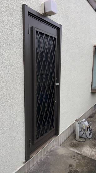 海南トーヨー住器の勝手口ドア改修　リシェント　（和歌山県和歌山市）施工事例写真1