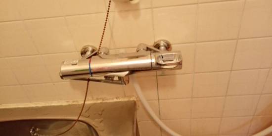 海南トーヨー住器の浴室水栓交換施工事例写真1