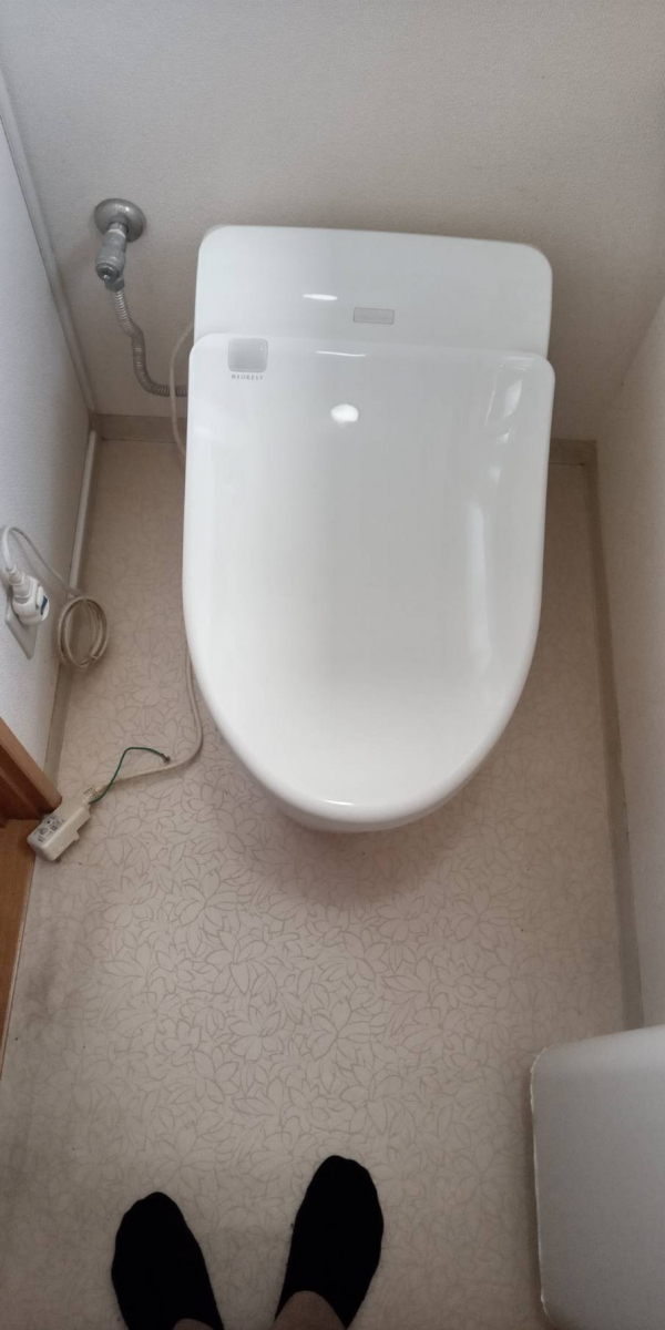 海南トーヨー住器のタンクレストイレ改修工事(海南市)の施工前の写真1