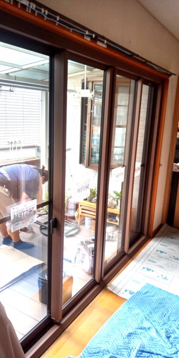 海南トーヨー住器の古い窓を1日で快適に！リプラス取付工事の施工後の写真1