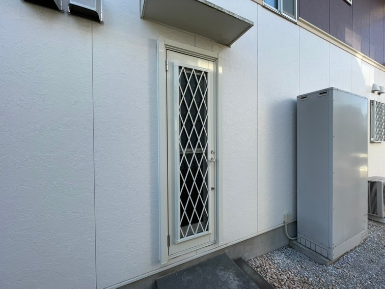 藤野トーヨー住器 市原の『千葉県君津市』断熱・防犯◆リシェント勝手口ドア交換工事の施工後の写真2