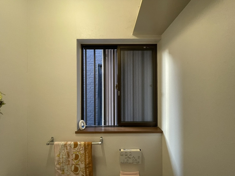 藤野トーヨー住器 市原の『千葉県市原市』補助金活用　インプラス設置工事②　全部の窓に内窓設置しましたの施工前の写真2