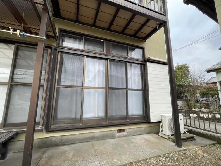 藤野トーヨー住器 市原の『千葉県君津市』雨戸交換工事　ＬＩＸＩＬ雨戸一筋内付型の施工後の写真2