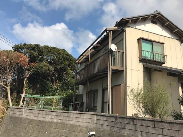 藤野トーヨー住器 市原の柱建てバルコニー屋根交換の施工前の写真1